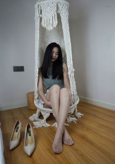 美女尿囗免费看_BD英语免费观看韩国