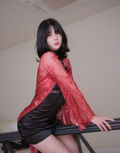 娇妻在朋友的胯下娇吟h_4K高清电影在线