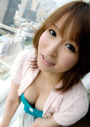 野花菲律宾_十万网红美女美酱