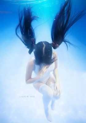 女邻居教我做受_720高清完整版